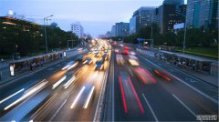  美国杞人忧天, 声称世界或因此瘫痪, 好