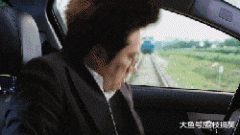  搞笑GIF: 这闹钟不是要我起床的吧, 这是