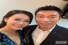  许志安发布会落泪致歉承认出轨， 于黄