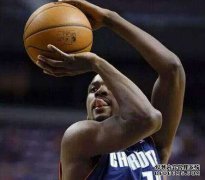  NBA现役中最奇葩的5大罚球姿势，奥尼尔