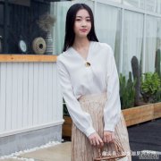  初夏出行，如何打造轻熟度假风，8090后