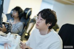 DOTA2：RNG击败FNC获得Major首胜，中单终于不