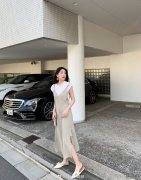 夏季，小个子女生也能穿出御姐范，吊带