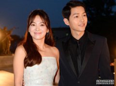 宋仲基曾与多名女性暧昧，与同剧组女配