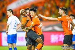 2：1击破五轮不胜怪圈 武汉卓尔提前完成