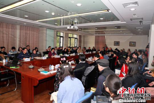 “女性与国民性”文化沙龙 柯可 摄