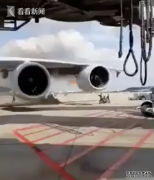 韩亚航空空客A380引擎突然起火 致航班延