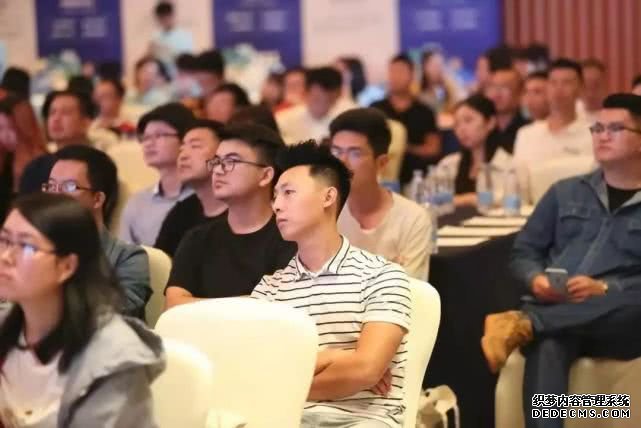 精彩回顾｜头牌新媒体品牌发布会首秀福州，300多位业内大咖齐聚现场！