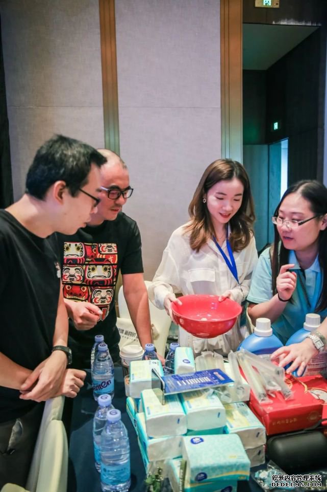 精彩回顾｜头牌新媒体品牌发布会首秀福州，300多位业内大咖齐聚现场！