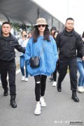 倪妮穿错胖十斤? 穿短款棉袄却像发了酵