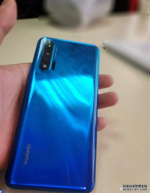 华为nova 6 5G曝光：前置双摄挖孔屏、侧面指纹识