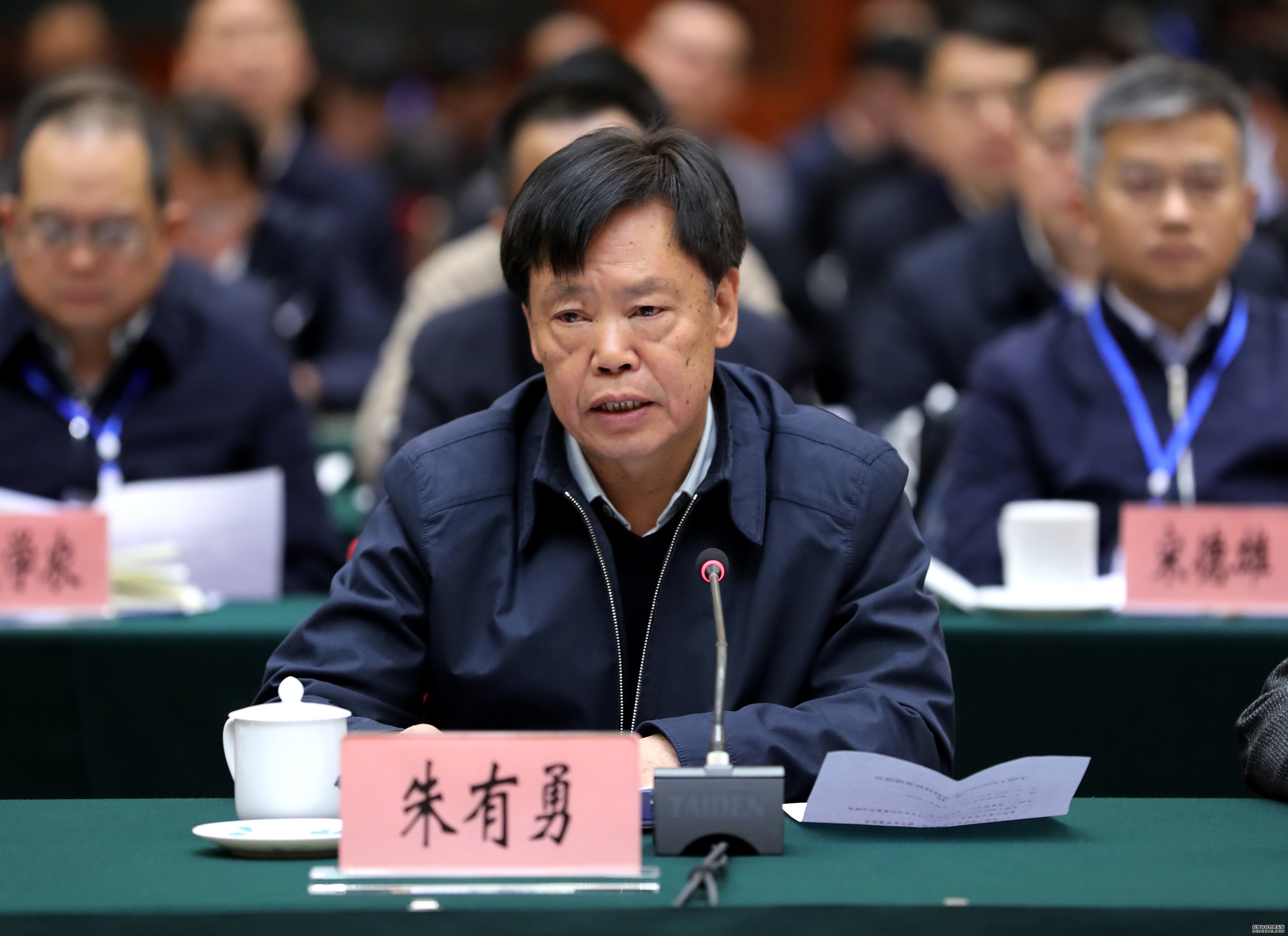 中国工程院与云南省科技扶贫推进会在昆举行 凝