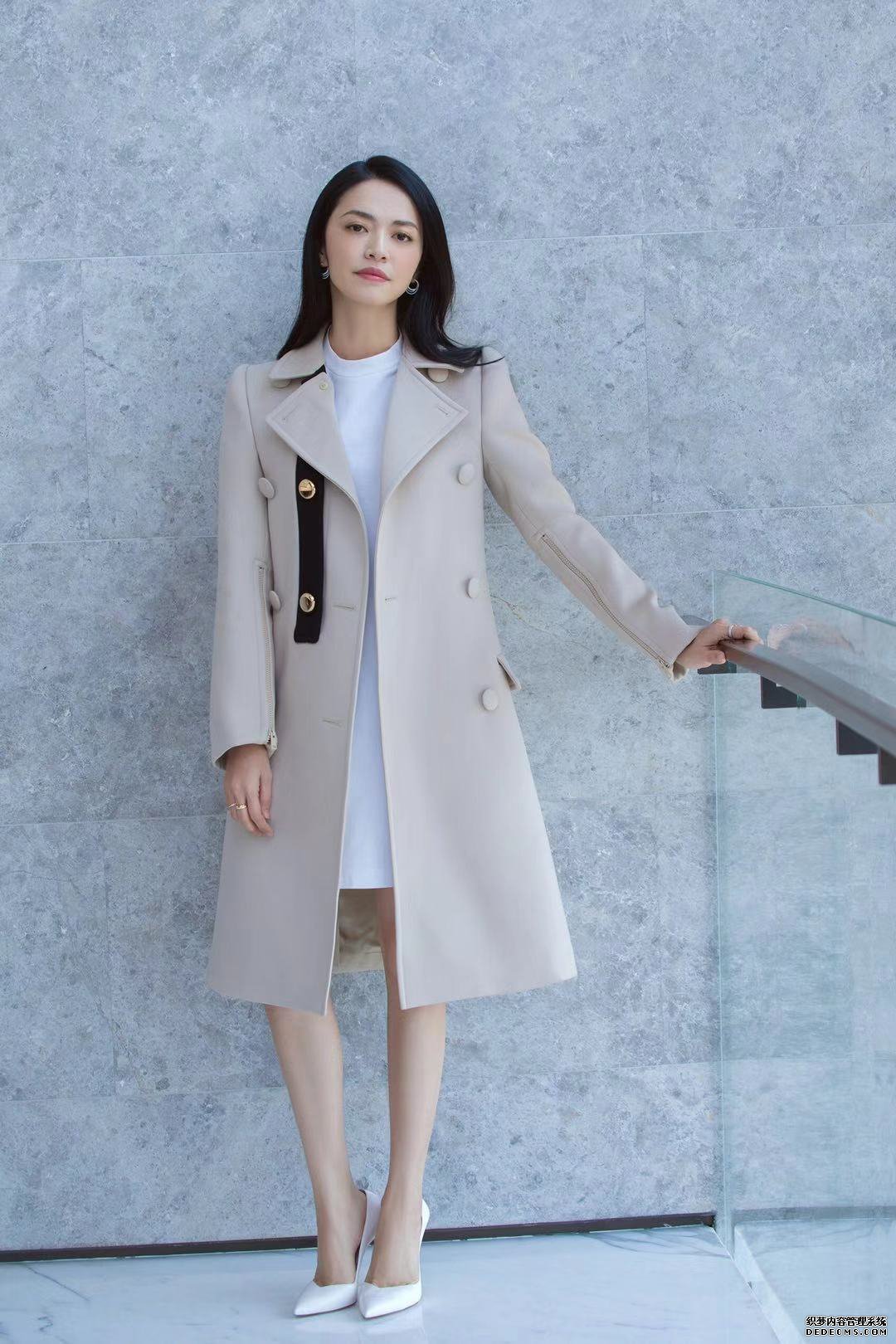姚晨《都挺好》被问演职业女性感受 坦言愿称现代女性