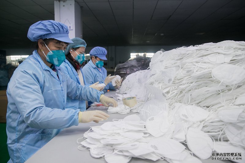 上海：抓紧口罩生产 全力增加供应