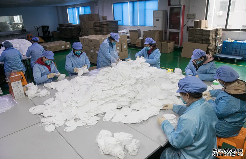 上海：抓紧口罩生产 全力增加供应