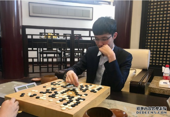 柯洁嘲奚梦瑶生蛋引争议 删文回应：没歧视女性