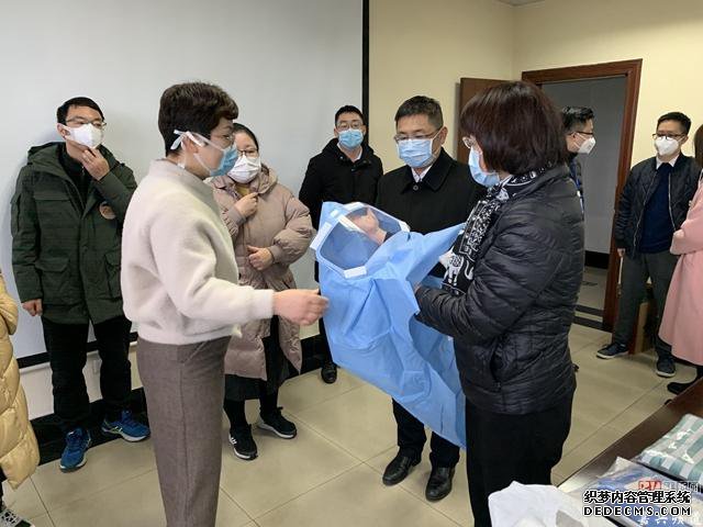 日产3000件防护服 秀洲这家企业开足马力支援一线