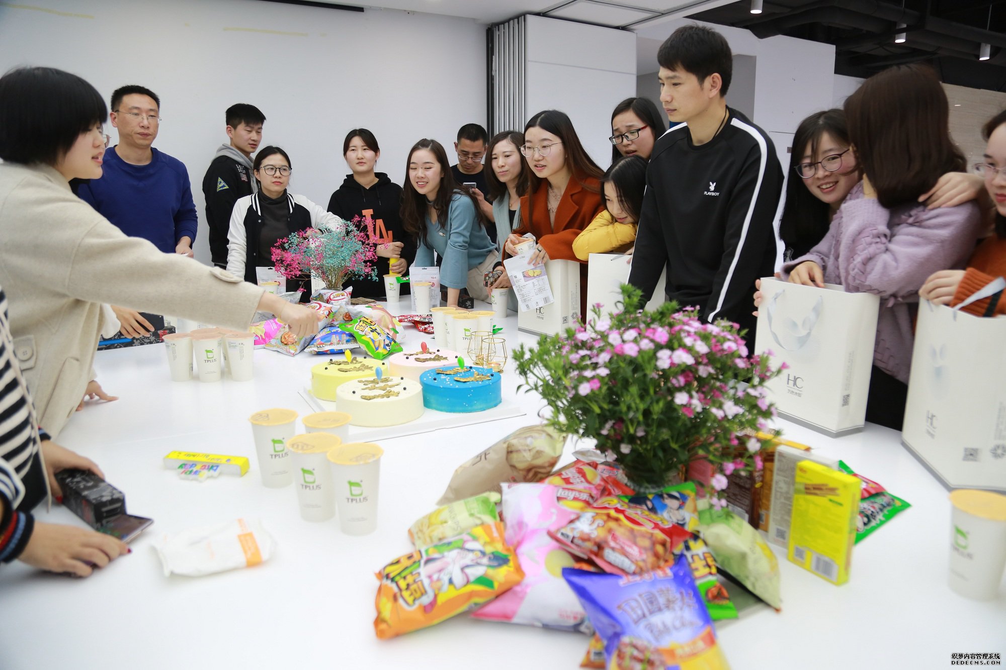 万色城：轻创业网商模式帮助女性创业者远离传销门