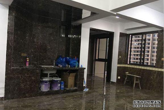 老公把120平婚房硬装成了一室一厅，邻居说像“鬼屋”，太气了