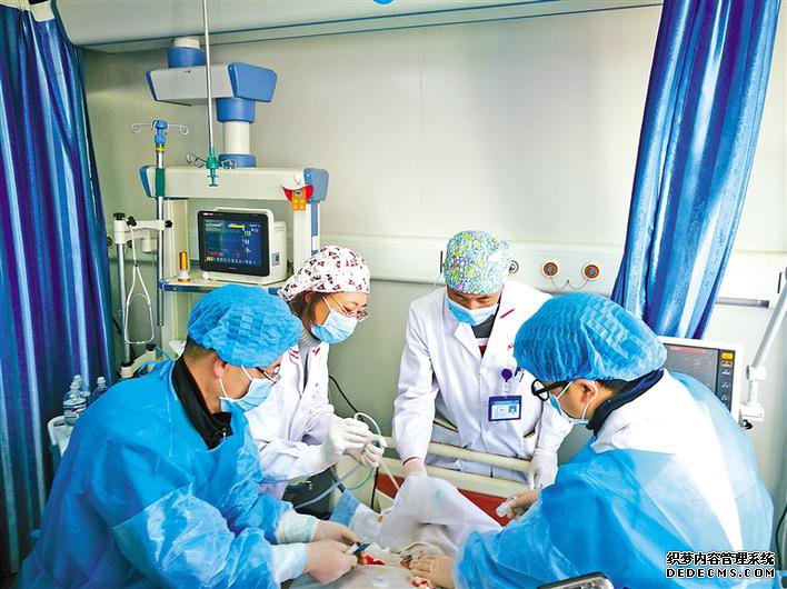 医生为西藏人民守护健康
