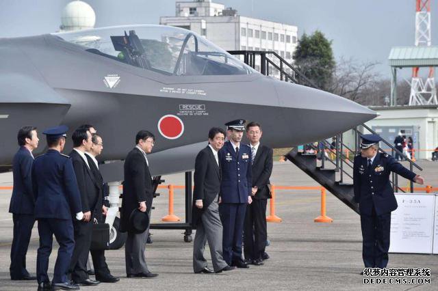 美国不再限制日本？对日武器出口量暴涨85%，这才是美军真正目的