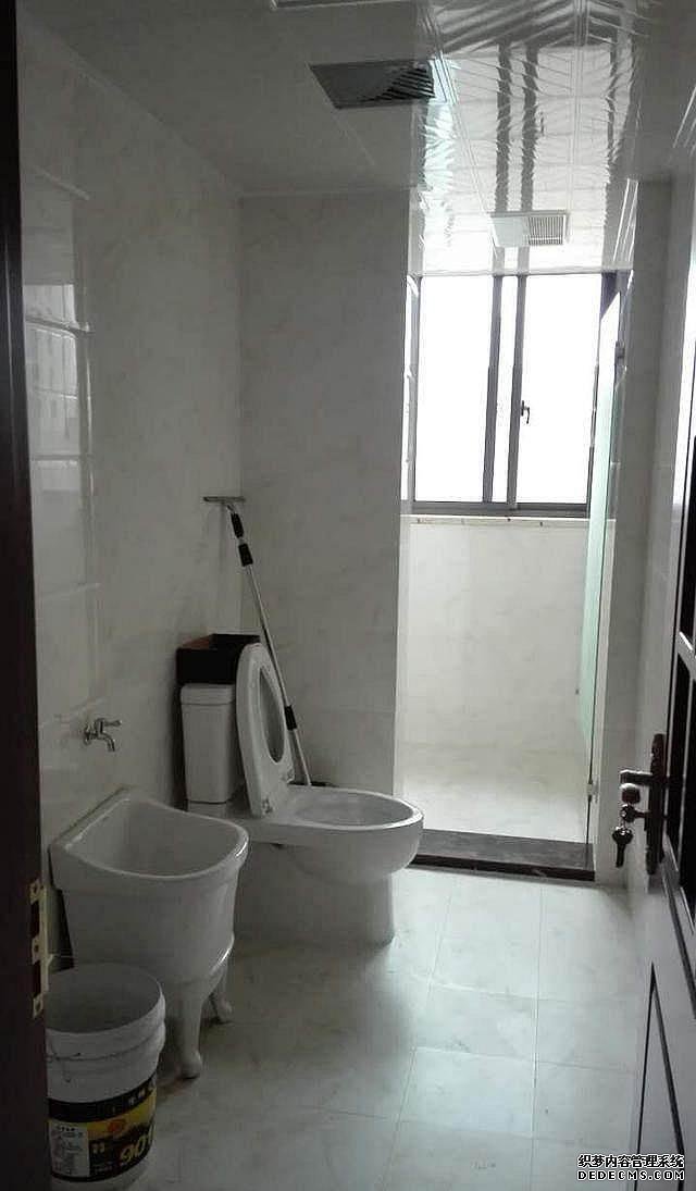 买套180平的大房子，朋友们个个羡慕不已，可如今却成为了笑话