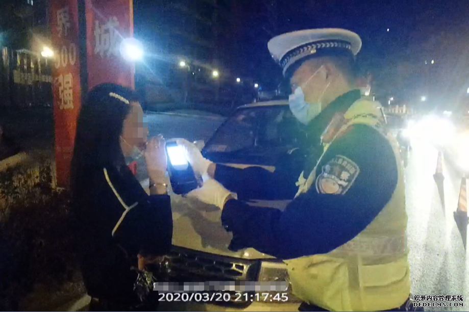 自贡：女子心情不佳醉酒驾车被刑事立案