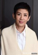 吴君如对比那些女神般的演员来说，她的