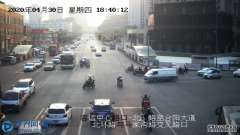 合川北环路客运中心红绿灯处发生一起交