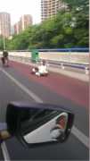 视频｜女子开“卡丁车”上路！交警：违