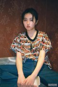 今天就一起来看看张子枫的日常休闲少女