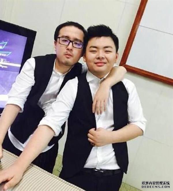 LPL季中杯3队晋级，JDG逆天翻盘DRX，德云色：全靠对面C