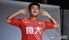 这小子六场比赛六个进球状态爆棚