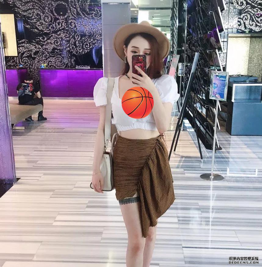 女主播每周面基有漏洞?土豪只花2W,就让百万网红打了个广告