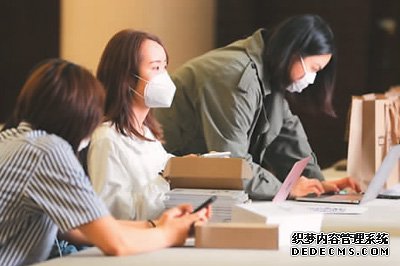 漂洋过海的“健康包”，暖了游子的心