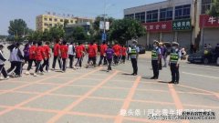 保定警察蜀黍护航，助你乘风破浪