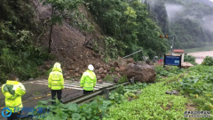重庆市巫溪县连降暴雨，部分乡镇局部降