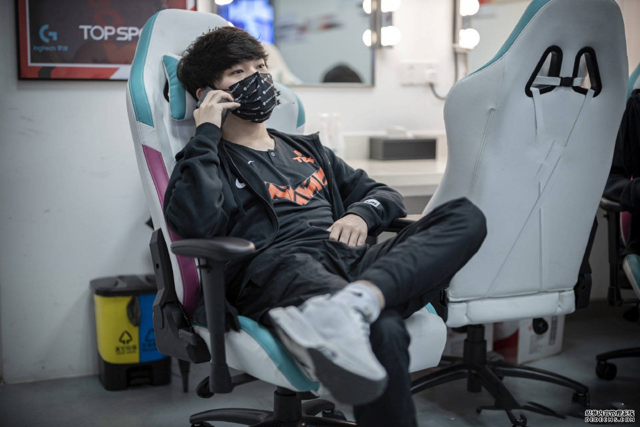 LPL：WE对战V5谁将打破积分平衡，SN连胜或将被TES终结