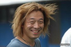 他是实力派男演员，长相比黄渤还丑