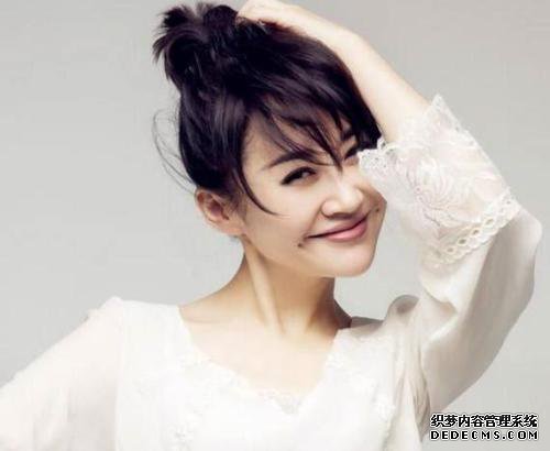 许晴：王志文的前女友，差点嫁入豪门，51岁未婚未孕太可惜