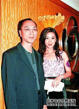 曾打败佘诗曼的翁嘉穗，没因美貌出名，却因“抢夫大战”广为人知