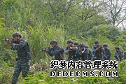 比过山车还刺激！“超级铁路”带你穿越隧道 看