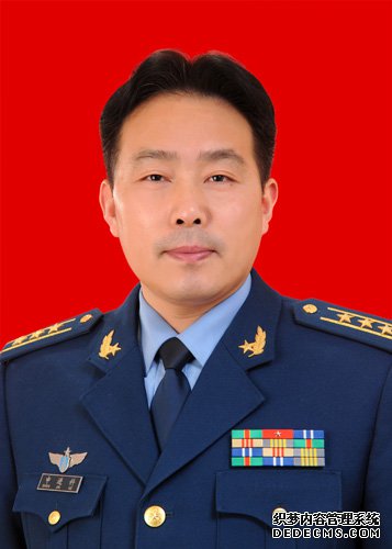 军事新闻发言人的岗位应在战斗一线