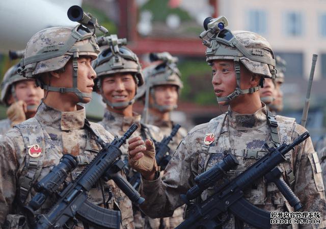 国产SCAR步枪？19式突击步枪亮相，95式步枪会不会淘汰？