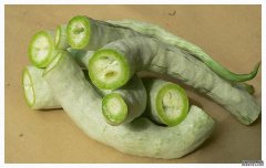 女性不想变老，要多吃三种食物，清肠排