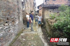 出“实拳”强力推进“空心村”整治