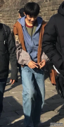拍戏路透曝光身高优越，凭“朱朝阳”出
