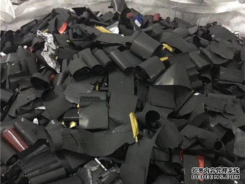 园洲报废汽车拆解的各种做法