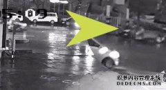 雨中狂奔追阻肇事三轮车，帮扶伤者报警