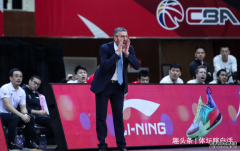 王骁辉上演暴扣，北京首钢打疯了！